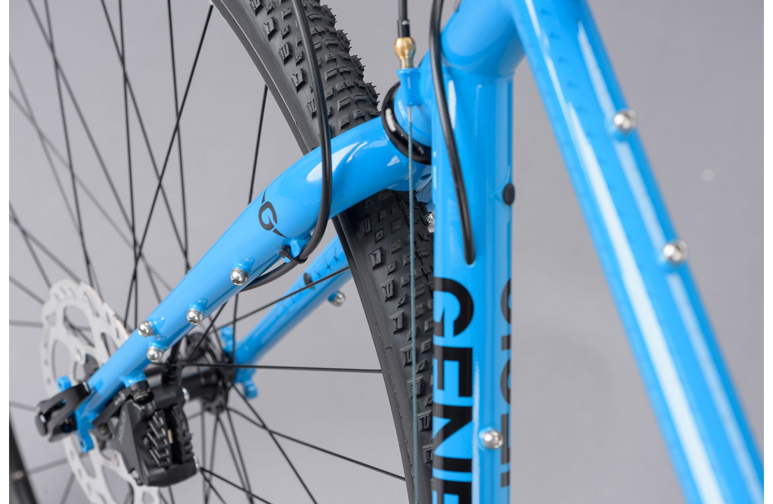 Genesis Croix De Fer 40