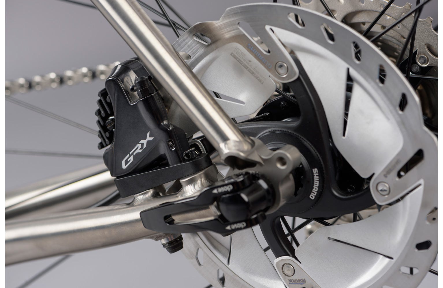 Genesis Croix De Fer Titanium