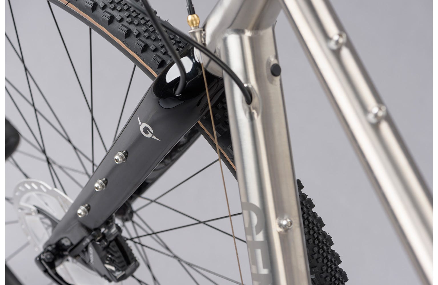 Genesis Croix De Fer Titanium