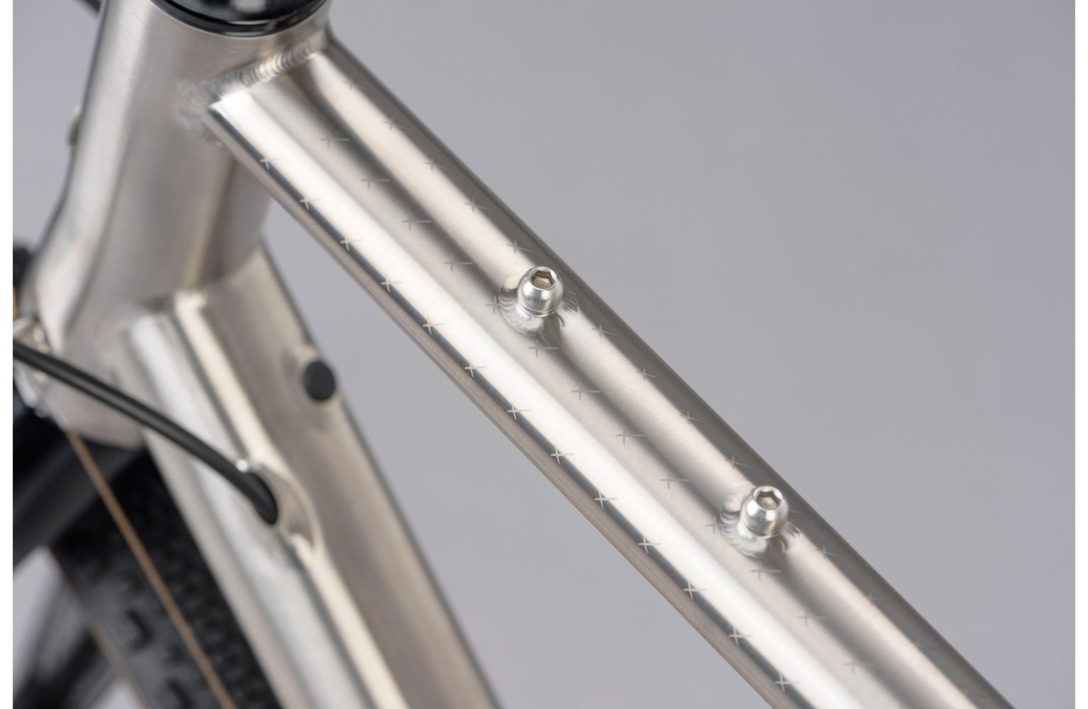 Genesis Croix De Fer Titanium