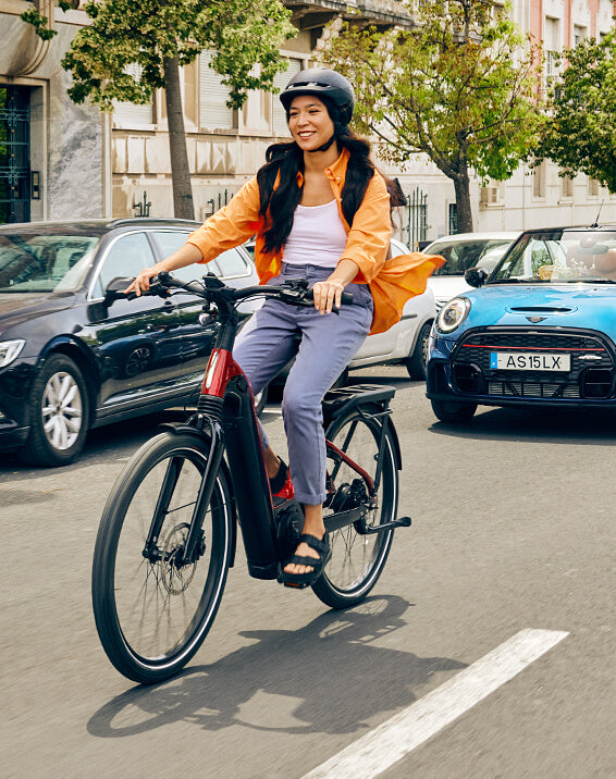 CY23_GoEasy_Electric-City-Bikes_Carousel_1.jpg