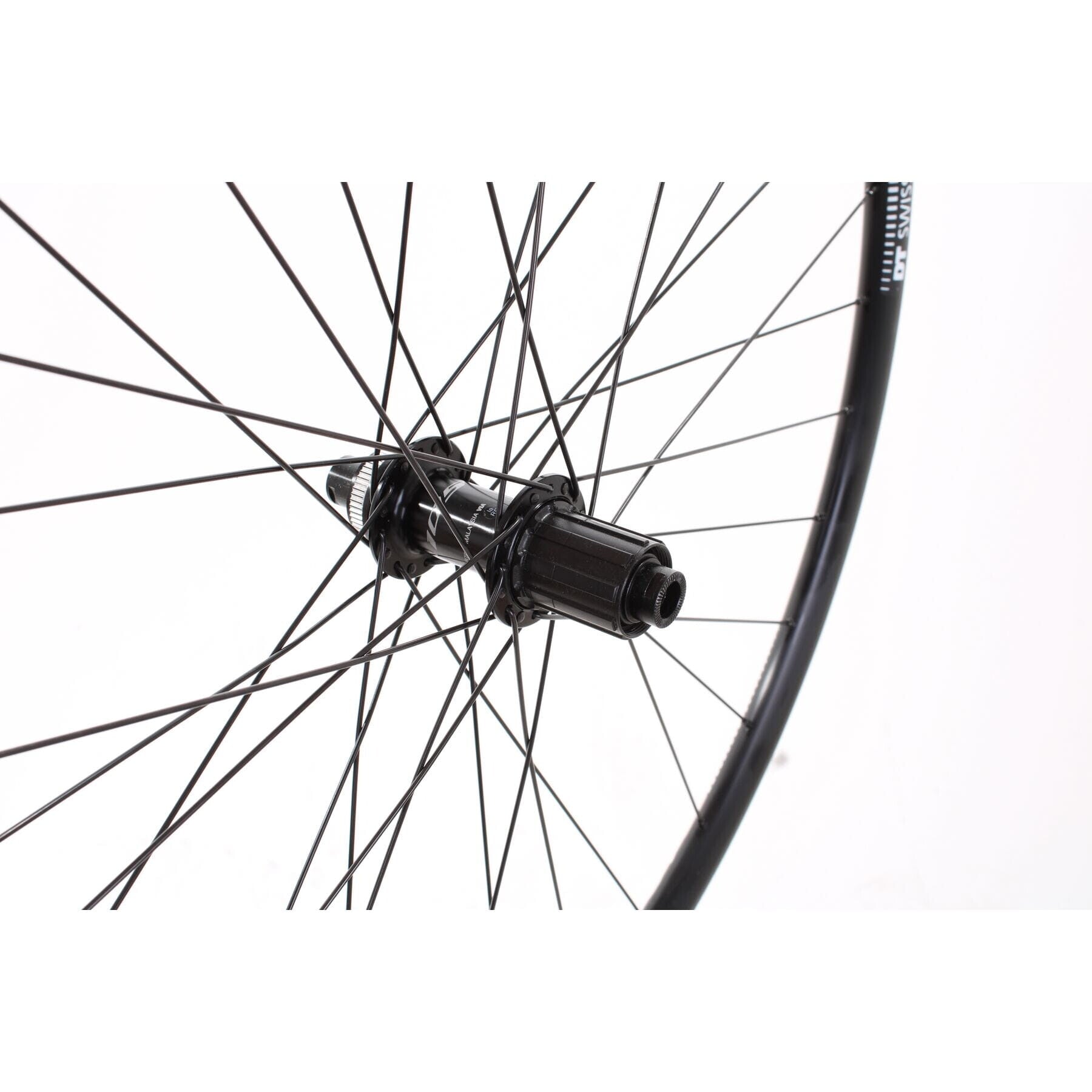 Road Rear Disc Wheel Shimano 105 CL Hub TA 142x12mm DT R 460 Rim black 700c