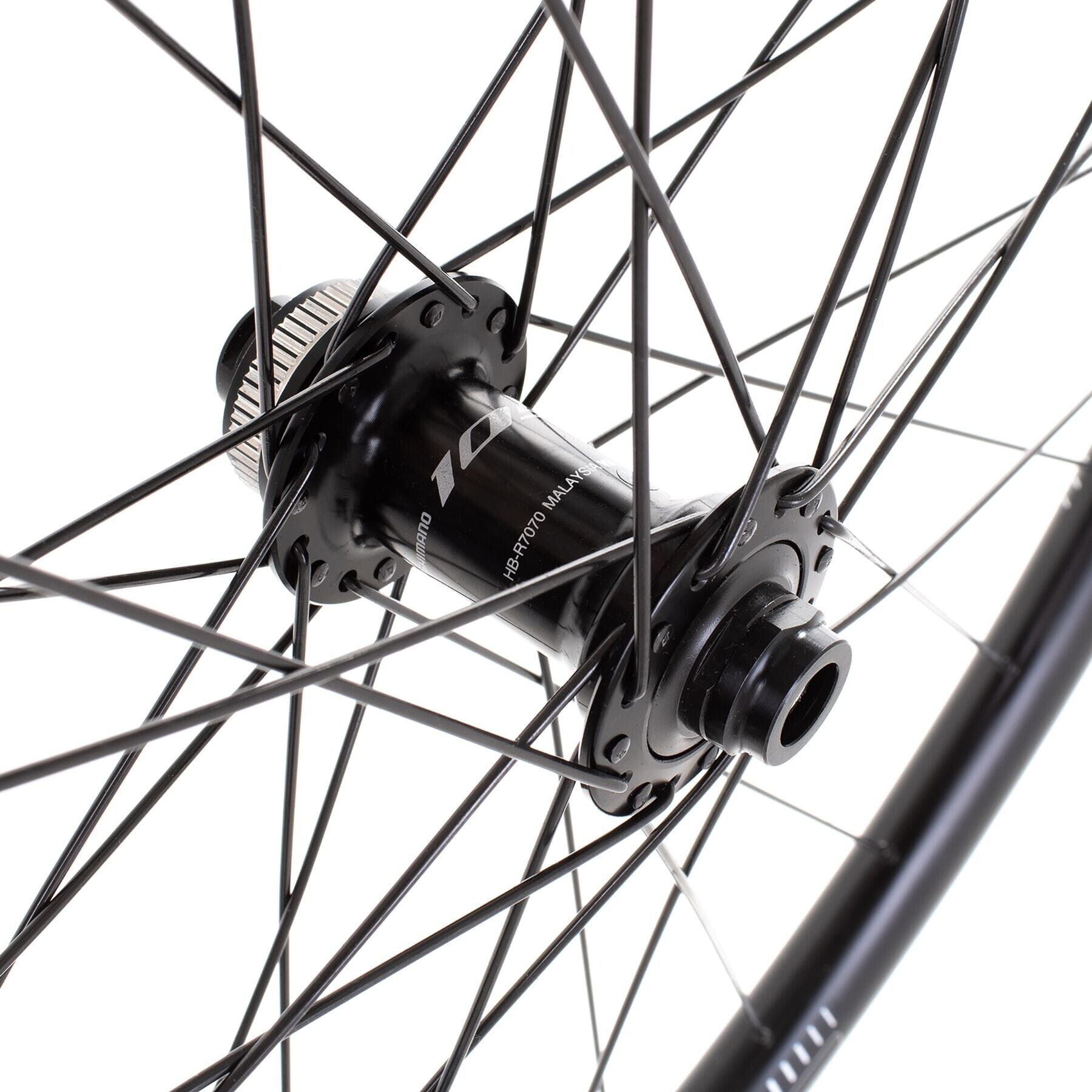 Gravel Front Wheel Shimano 105 CL Hub TA 100x12mm G 540 Rim TLR black 700c