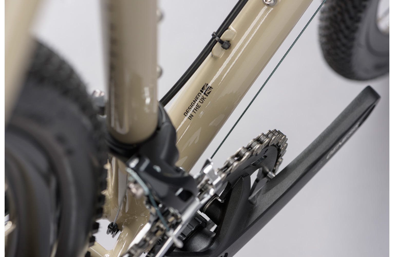 Genesis Croix De Fer 10