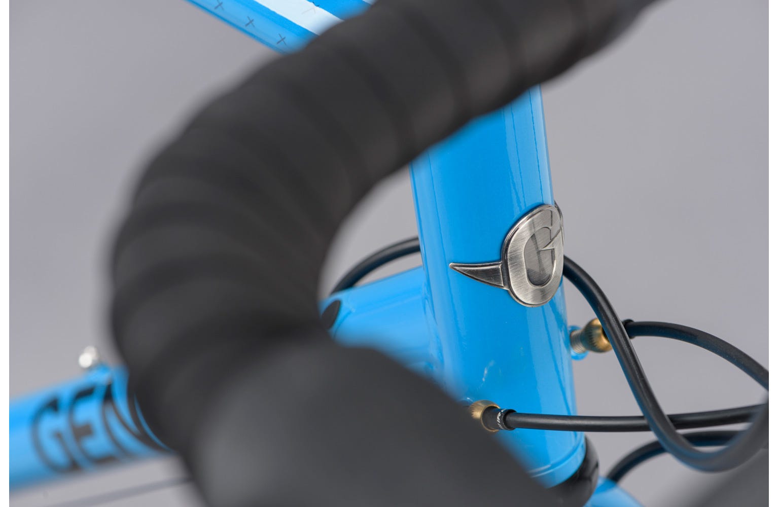 Genesis Croix De Fer 40