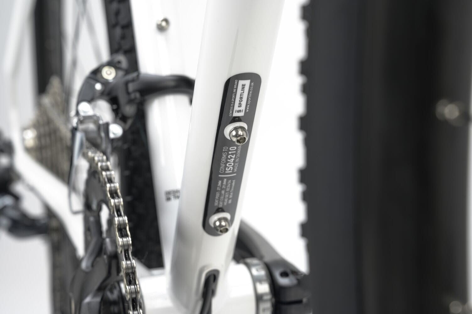 Genesis Croix De Fer 10