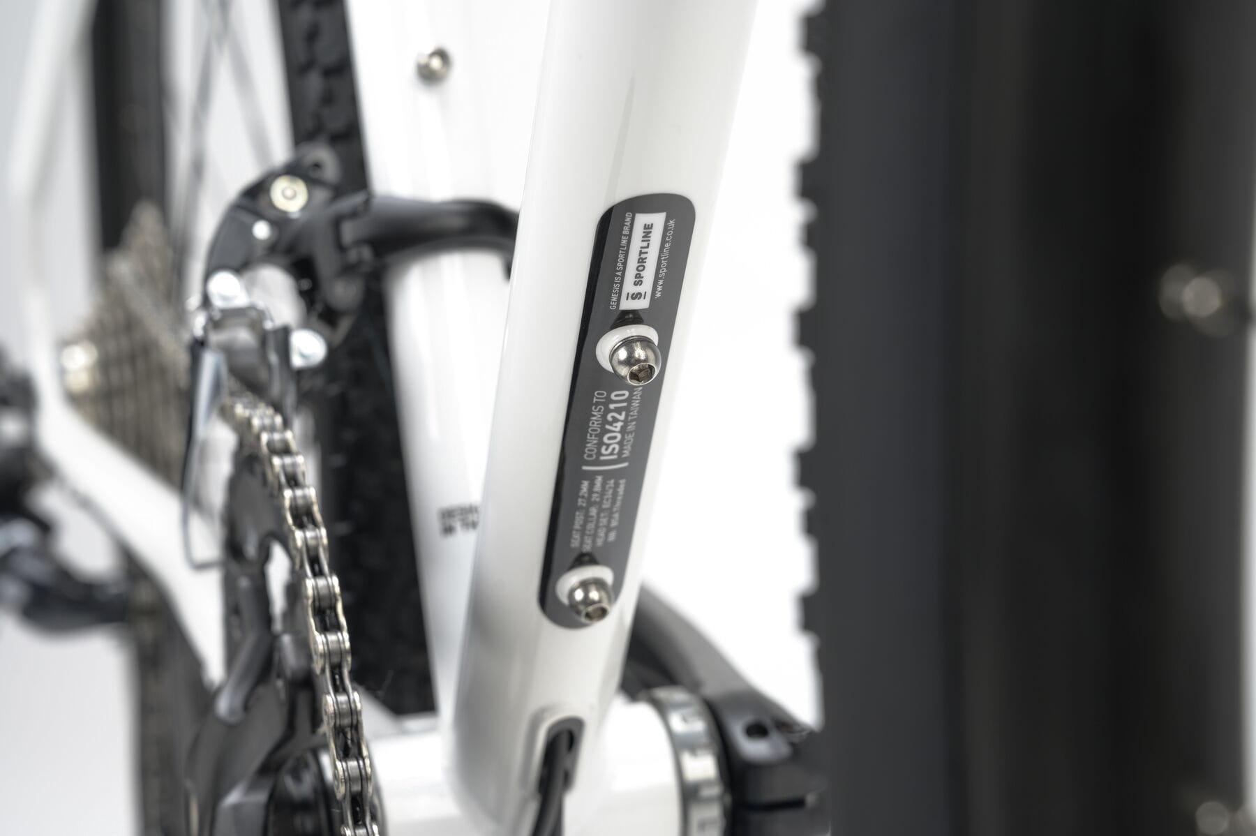 Genesis Croix De Fer 10