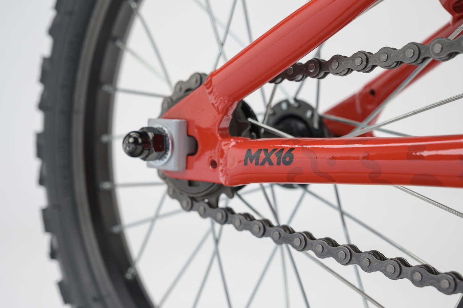 Ridgeback MX16
